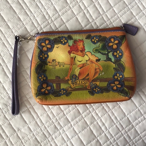 Isabella Fiore Handbags - Isabella Fiore Aries wristlet!